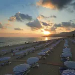 Moonflower Aparts & Lejlighedshotel 4*