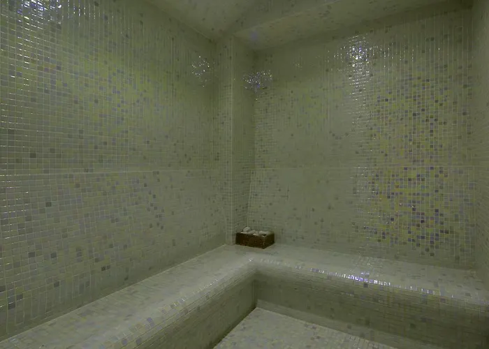Aparthotel Moonflower Aparts & 4*
