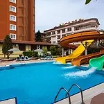 Apartahotel Moonflower Aparts &