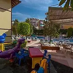 Moonflower Aparts & Apartahotel 4*