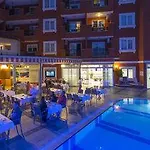 Moonflower Aparts & Apartahotel