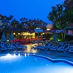 Apartahotel Moonflower Aparts & 4*