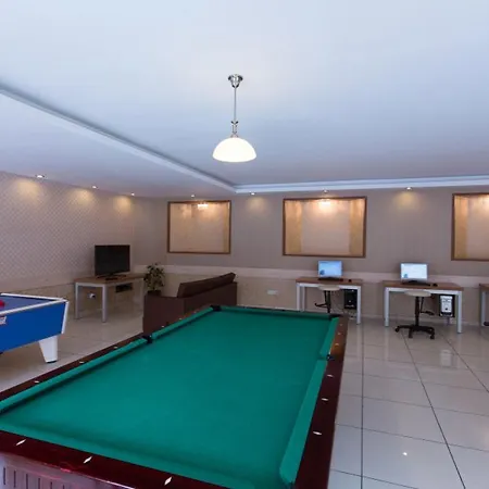 Aparthotel Moonflower Aparts & 4*